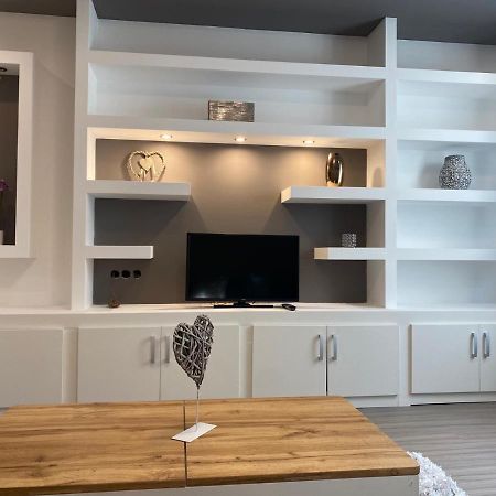 Gabrielle2 Apartman Debrecen Ngoại thất bức ảnh