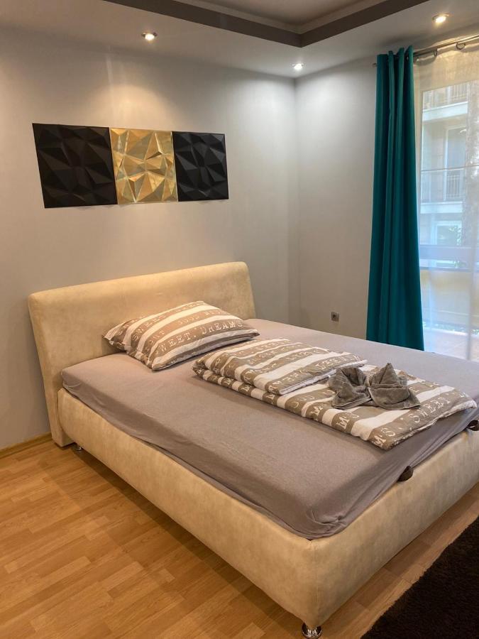 Gabrielle2 Apartman Debrecen Ngoại thất bức ảnh